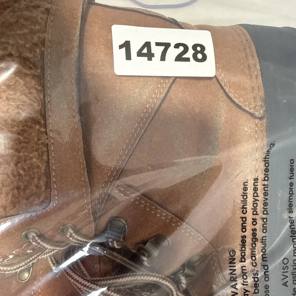 Free Soldier Thinsulate  Lace‎ Up Warm Waterproof Women's Snow Boots Size 8